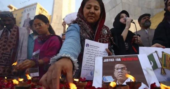 قتل وحشیانه سریلانکایی,توهین به مقدسات در پاکستان