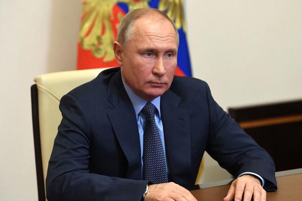 ولادیمیر پوتین رئیس‌جمهور روسیه, صادرات مواد غذایی به کشور‌های غیردوست