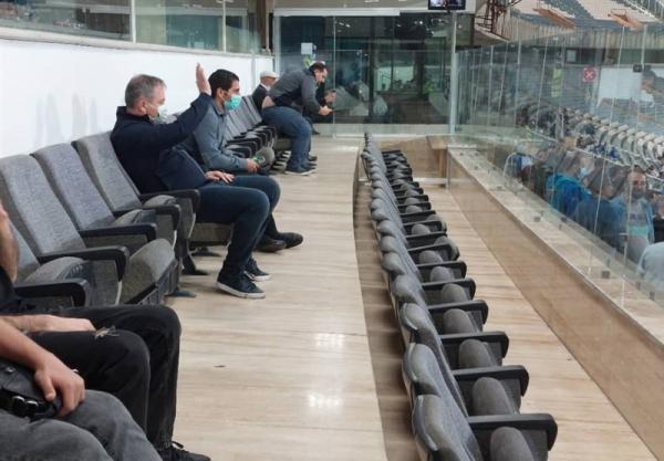 حاشیه دیدار استقلال و پیکان,تشویق کارلوس کی‌روش توسط هواداران استقلال