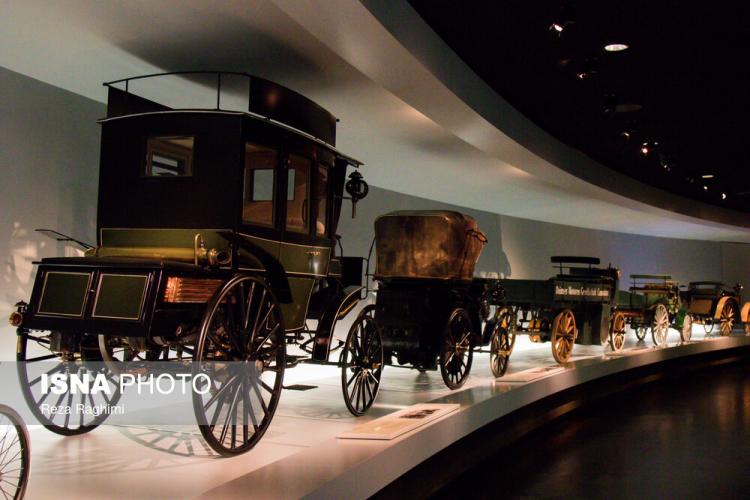 تصاویر موزه مرسدس بنز در اشتوتگارت آلمان,عکس های خودروهای مرسدس بنز در آلمان,تصاویر نمایشگاه مرسدس بنز