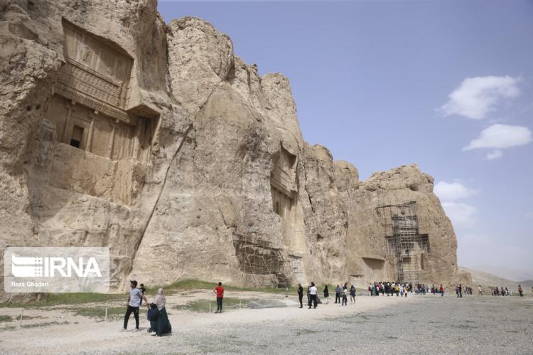 تصاویر مسافران نوروزی 1401,عکس های مسافران نوروزی ایران,تصاویر مسافران نوروزی در اصفهان
