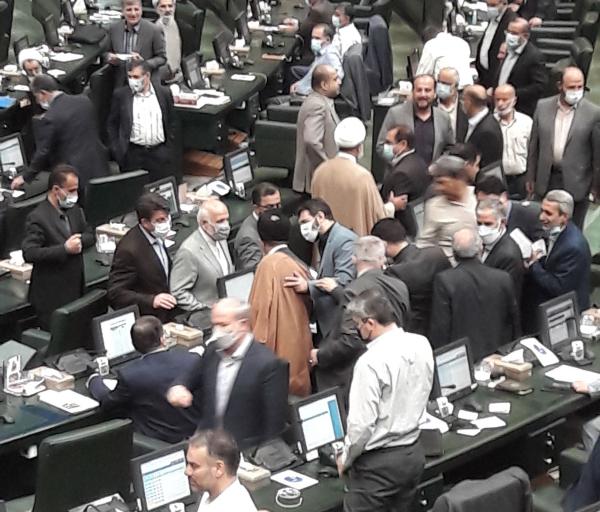 حمله عبدالملکی به دولت روحانی,جنجال در مجلس یازدهم