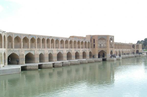 زاینده‌رود ,باز شدن زاینده‌رود در 14 اردیبهشت 1401
