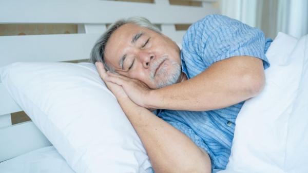 خواب مطلوب برای افراد میانسال و سالمند,خواب
