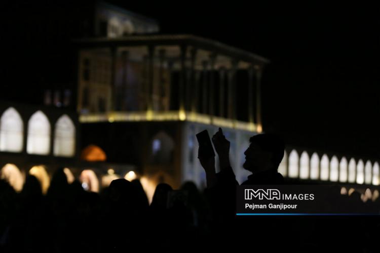 تصاویر احیای شب نوزدهم ماه رمضان,عکس های احیای شب نوزدهم ماه رمضان در اردیبهشت 1401,تصاویر احیای شب نوزدهم ماه رمضان در 1 اردیبهشت 1401