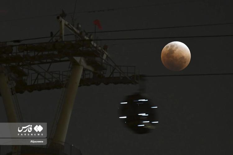 تصاویر ابرماه افروخته سال 2022,عکس های ماه گرفتگی سال 2022,تصاویر ماه گرفتگی در اردیبهشت 1401