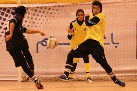 یم‌ملی فوتسال عراق, مربی‌گری شهناز یاری در کمپ تیم‌های ملی ایرا