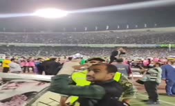 فیلم/ سانسور اجرای خواننده پاپ در جشن قهرمانی استقلال توسط صداوسیما 