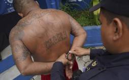تصاویر بازداشت تبهکاران خطرناک در السالوادور,عکس های بازداشت تبهکاران در السالوادور