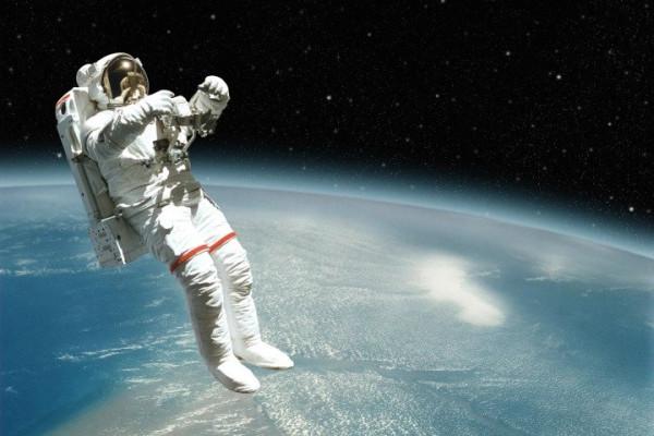 فضانوردان,کاهش شدید تراکم استخوان فضانوردان