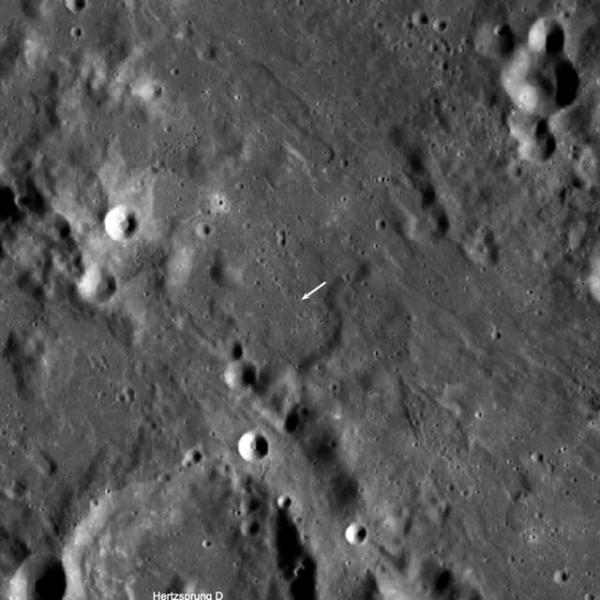 اصابت بخشی از یک موشک به سطح کره ماه,مدارگرد شناسایی ماه ناسا