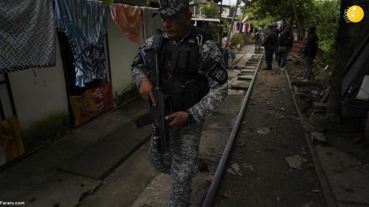 تصاویر بازداشت تبهکاران خطرناک در السالوادور,عکس های بازداشت تبهکاران در السالوادور