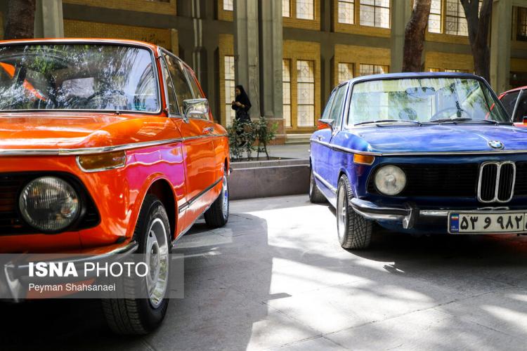 تصاویر همایش تابستانه اتومبیل‌های کلاسیک در اصفهان,عکس های همایش تابستانه اتومبیل‌های کلاسیک در اصفهان,تصاویری از خودروهای قدیمی در اصفهان