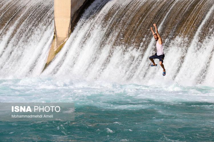 تصاویری از رودخانه دز,عکس های شنا کردن در رودخانه دز,تصاویری از شنای پسران در رودخانه دز