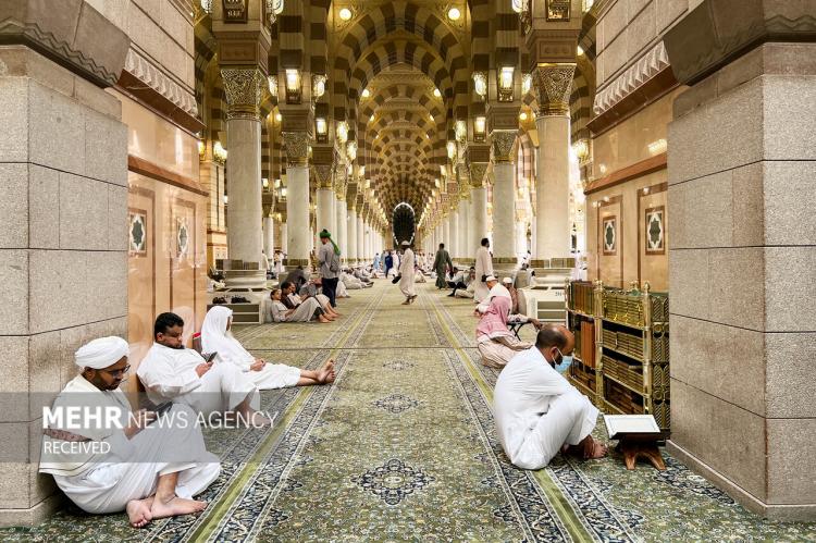 تصاویر حال‌وهوای مسجد النبی در ایام حج,تصاویری از زائران حج در مسجد النبی,عکس های مسجد النبی در روزهای حج