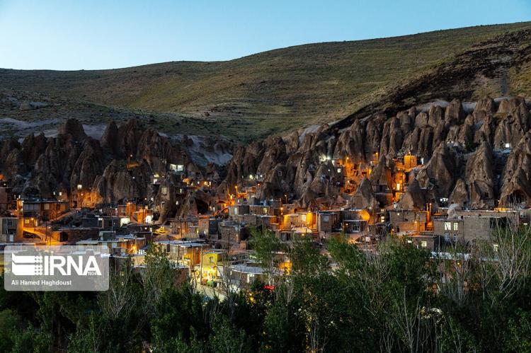 تصاویر روستای صخره ای کندوان,عکس هایی از روستای صخره ای کندوان,تصاویر روستای صخره ای در کندوان