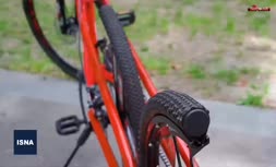 دوچرخه‌ عجیبی که چرخ آن نصفه است! +فیلم