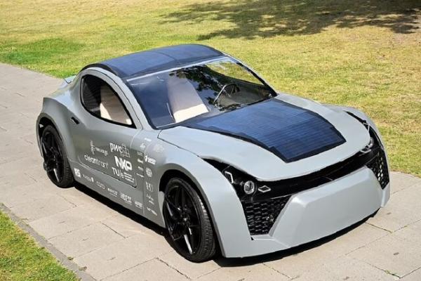 نخستین خودروی کربن خنثی,خودروی برقی زِم
