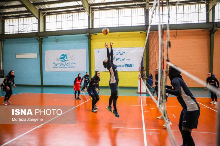 تصاویر تمرین تیم ملی والیبال بانوان برای اعزام به بازی‌های کشورهای اسلامی,عکس های تمرین تیم ملی والیبال بانوان,تصاویری از تمرین تیم ملی والیبال بانوان در مرداد 1401