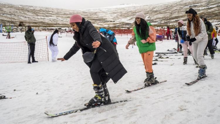 تصاویر اسکی در کشور آفریقایی,عکس های گرمای بی‌سابقه در اروپا و آسیا,تصاویری از اسکی مردم در کشور آفریقا