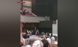 فیلم/ استقبال بی نظیر از عادل فردوسی‌پور در کنسرت همایون شجریان