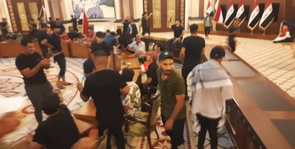 اعتراضات درعراق,معترضان عراقی در کاخ ریاست جمهوری