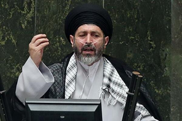 سید کاظم موسوی نماینده اردبیل در مجلس‌ شورای اسلامی, حمله نیروهای امنیتی به مدرسه شاهد