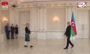 فیلم/ پوشش عجیب سفیر انگلیس در آذربایجان هنگام تقدیم استوارنامه کشورش