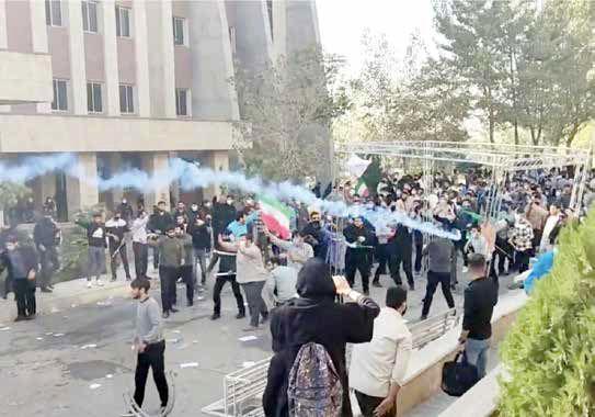 کنترل اعتراضات دانشجویی,ممنوع الورود کردن دانشجویان