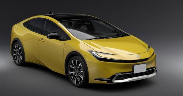 تویوتا پریوس,خودروی تویوتا پریوس مدل 2023