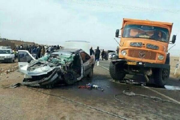 تصادف هولناک کامیون و پژو در اشتهارد,حوادث اشتهارد