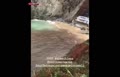 فیلم/ تغییر رنگ عجیب آب دریا در ساحل کورنوال