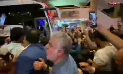 فیلم/ استقبال پرشور هواداران استقلال از ساپینتو در فرودگاه کرمان