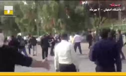 فیلم/ شلیک یک لباس شخصی با اسلحه به سمت دانشجویان در دانشگاه آزاد تهران شمال | این‌ افراد داخل دانشگاه کیستند؟