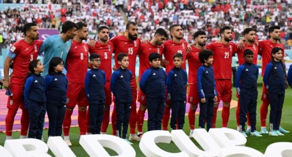 تیم ملی فوتبال ایران,واکنش رئیس فدراسیون شنا به پاداش بازیکنان فوتبال