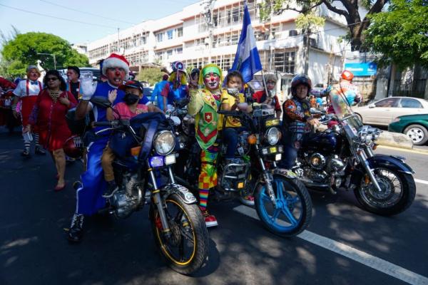 دلقک,روز ملی دلقک در السالوادور