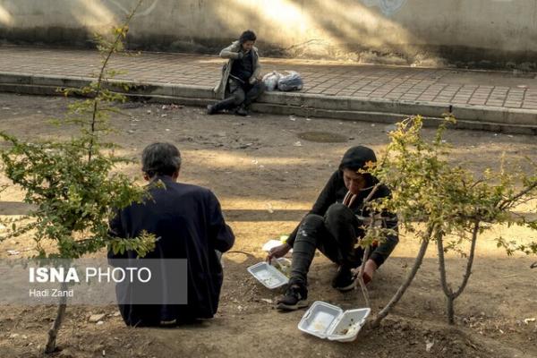 محله عجیب درشرق تهران, بازار هروئین و قمار