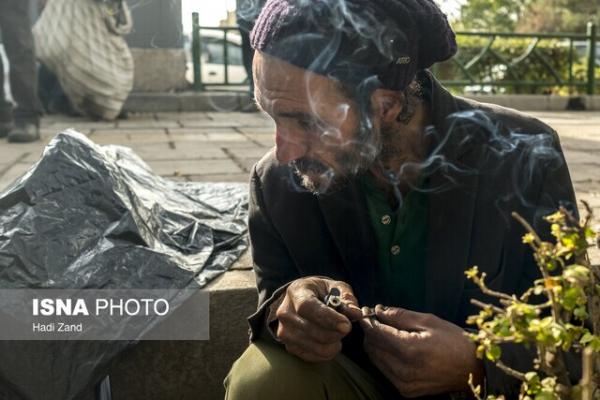 محله عجیب درشرق تهران, بازار هروئین و قمار