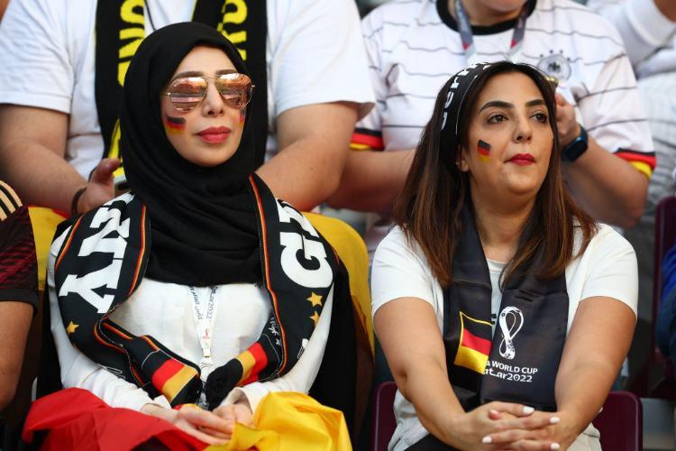 تصاویر تماشاگران زن جام جهانی 2022 قطر,عکس های تماشاگران دیدار برزیل و صربستان,تصاویر تماشاگران دیدار پرتغال و غنا