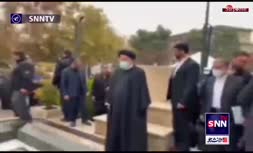فیلم/ پیاده‌روی ابراهیم رئیسی با تیم کامل حفاظتی در دانشگاه تهران!