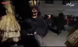 مراسم ترساندن کودکان در یک شهر اتریش/ سنتی 150 ساله پیش از شروع کریسمس