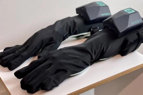 دستکش‌های مخصوص از واقعیت مجازی,امکان لمس اشیای خطرناک با واقعیت مجازی