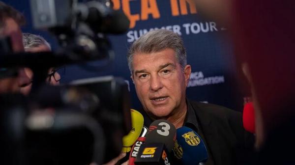 رئیس باشگاه بارسلونا, طرح اتهاماتی علیه آبی‌-اناری‌ها