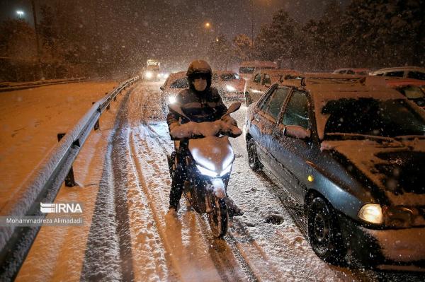 برف تهران در 20 بهم ن1401,غافلگیری مسئولان با بارش برف در تهران