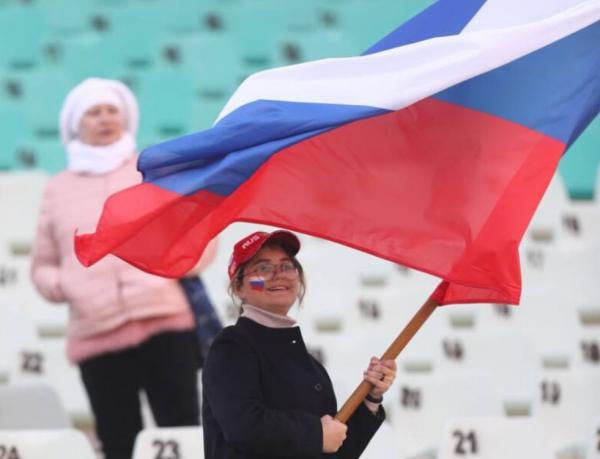 دیدار سپاهان و زنیت,زنان روسی در نصف جهان تماشاگر بازی سپاهان و زنیت