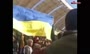 فیلم/ اهتزار پرچم اوکراین در اصفهان هنگام مسابقه سپاهان و زنیت روسیه