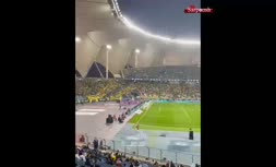 فیلم | تشویق مسی، اسلحه هواداران الاتحاد مقابل رونالدو