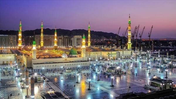 پخش نمازهای ماه رمضان در رسانه های عربستان,عربستان