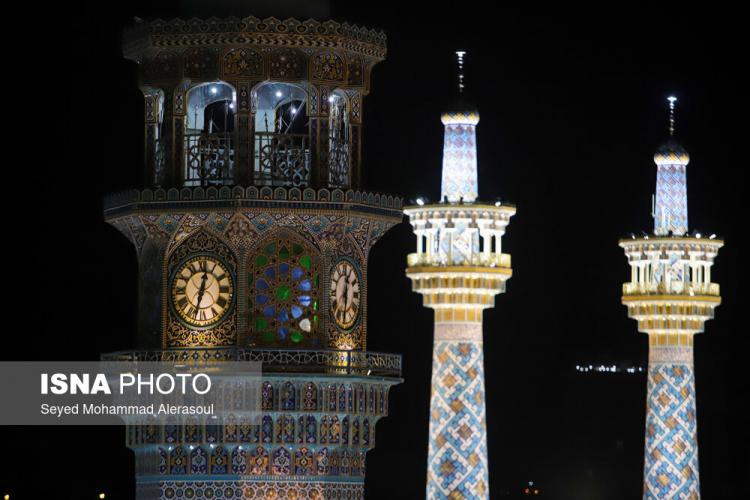 تصاویر لحظه تحویل سال 1402 در ایران,عکس های سال تحویل در سال 1402,تصاویر سال تحویل 1402 در شیراز