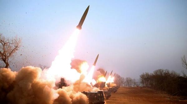 کره شمالی,پرتاب موشک کروز به سمت دریای شرقی توسط کره شمالی